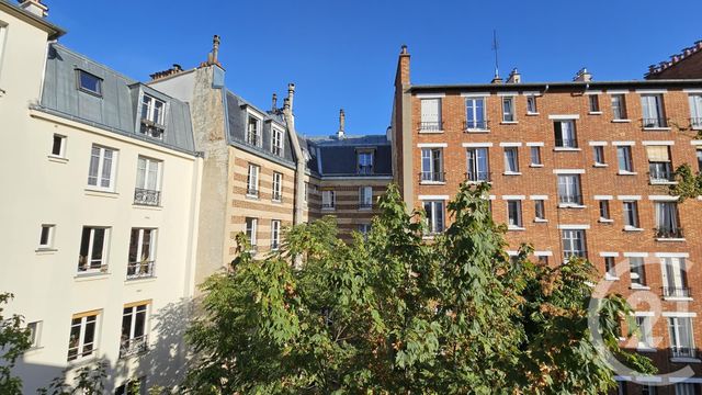 Appartement Studio à vendre - 1 pièce - 24.24 m2 - PARIS - 75018 - ILE-DE-FRANCE - Century 21 Prestige Montmartre